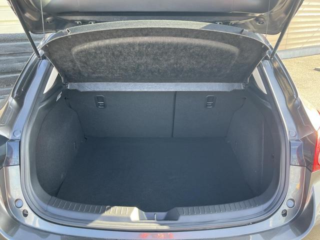 MAZDA AXELA SPORT 15S