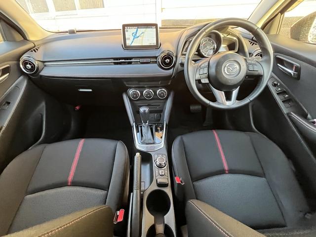 デミオ ＸＤツーリング　レーダーブレーキ　純正ＳＤナビ　フルセグＴＶ　バックカメラ　Ｂｌｕｅｔｏｏｔｈ　純正アルミホイール　クルーズコントロール　プッシュスタート　アイドリングストップ（16枚目）