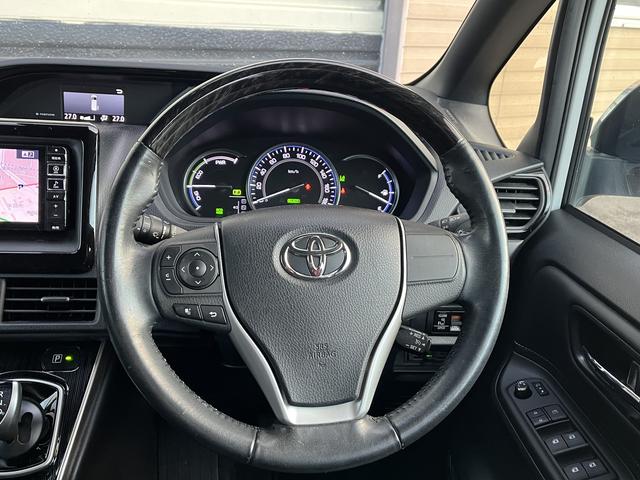 エスクァイア ハイブリッドＧｉ　ブラックテーラード　両側パワースライドドア　社外メッモリーナビ　フルセグＴＶ　バックカメラ　Ｂｌｕｅｔｏｏｔｈ　ＥＴＣ　シートヒーター　純正アルミホイール　クルーズコントロール　ＬＥＤヘッドライト　オートハイビーム（17枚目）