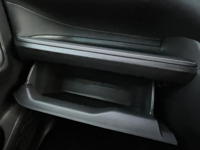 エスクァイア ハイブリッドＧｉ　ブラックテーラード　両側パワースライドドア　社外メッモリーナビ　フルセグＴＶ　バックカメラ　Ｂｌｕｅｔｏｏｔｈ　ＥＴＣ　シートヒーター　純正アルミホイール　クルーズコントロール　ＬＥＤヘッドライト　オートハイビーム（34枚目）