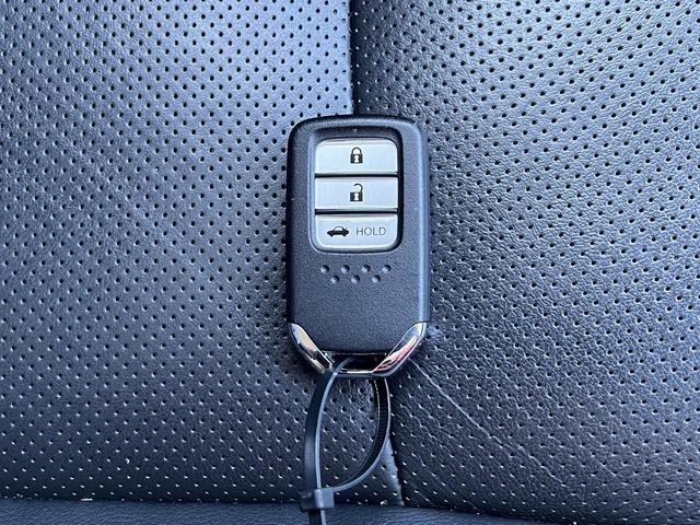 アコード EX ホンダセンシング 純正メモリーナビ フルセグTV バックカメラ モデューロエアロ 純正アルミホイール レザーシート パワーシート シートヒーター サンルーフ クルーズコントロール(34枚目)