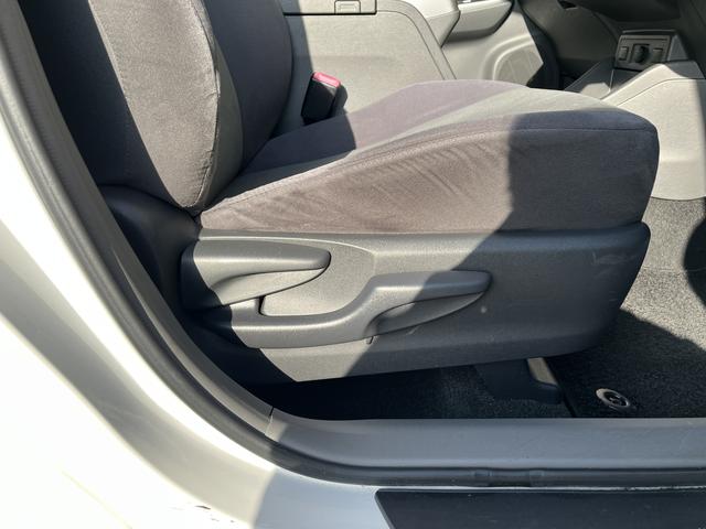 プリウスアルファ Sツーリングセレクション 純正メモリーナビ フルセグTV バックカメラ Bluetooth ETC 純正アルミホイール ステアリングスイッチ ヘッドライトウォッシャー LEDヘッドライト(17枚目)