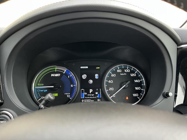 アウトランダーＰＨＥＶ Ｇ　レーダーブレーキ　純正ＳＤナビ　フルセグＴＶ　バックカメラ　ドライブレコーダー　純正アルミホイール　ＬＥＤヘッドライト　クルーズコントロール　ハンドルヒーター　シートヒーター　パドルシフト（19枚目）