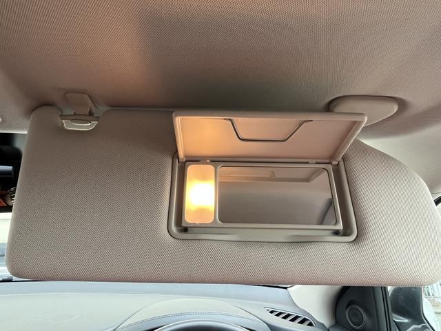 アウトランダーＰＨＥＶ Ｇ　レーダーブレーキ　純正ＳＤナビ　フルセグＴＶ　バックカメラ　ドライブレコーダー　純正アルミホイール　ＬＥＤヘッドライト　クルーズコントロール　ハンドルヒーター　シートヒーター　パドルシフト（35枚目）