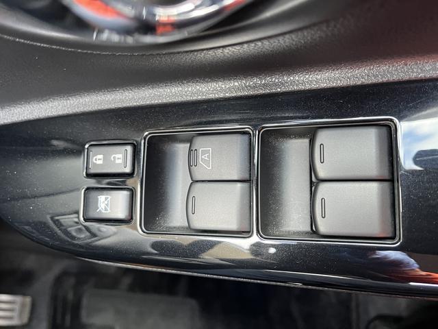 マーチ ニスモ　Ｓ　社外メモリーナビ　フルセグＴＶ　Ｂｌｕｅｔｏｏｔｈ　純正アルミホイール　横滑り防止　横滑り防止　キーフリー（29枚目）