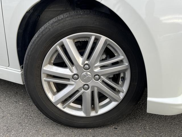 デリカＤ：２ ハイブリッドＭＺ　全方位カメラパッケージ　イーアシスト　全方位モニター　社外メモリーナビ　フルセグＴＶ　ドライブレコーダー　両側パワースライドドア　純正アルミホイール　ＥＴＣ　アイドリングストップ　シートヒーター（42枚目）