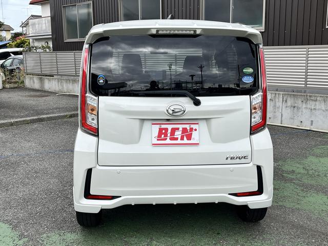 内装は室内清掃後の納車となります♪♪ 外装ももちろん洗車後の納車となります!! プロスタッフがまごころ込めて仕上げます!!