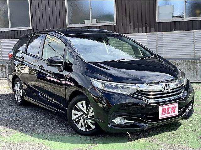 シャトル ハイブリッドX 純正SDナビ☆DVD再生可☆Bluetoothオーディオ☆バックカメラ☆パドルシフト☆LEDヘッドライト☆オートライト☆横滑り防止☆シティブレーキ☆ハーフレザー調シート☆ISOFIX対応☆(2枚目)