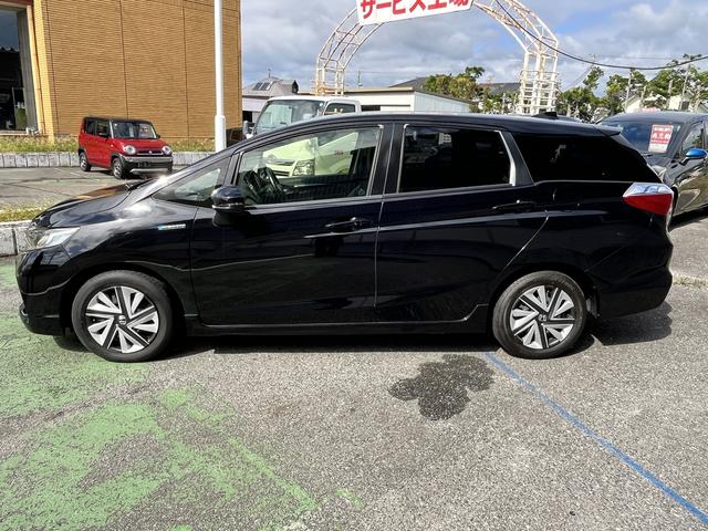 シャトル ハイブリッドX 純正SDナビ☆DVD再生可☆Bluetoothオーディオ☆バックカメラ☆パドルシフト☆LEDヘッドライト☆オートライト☆横滑り防止☆シティブレーキ☆ハーフレザー調シート☆ISOFIX対応☆(5枚目)