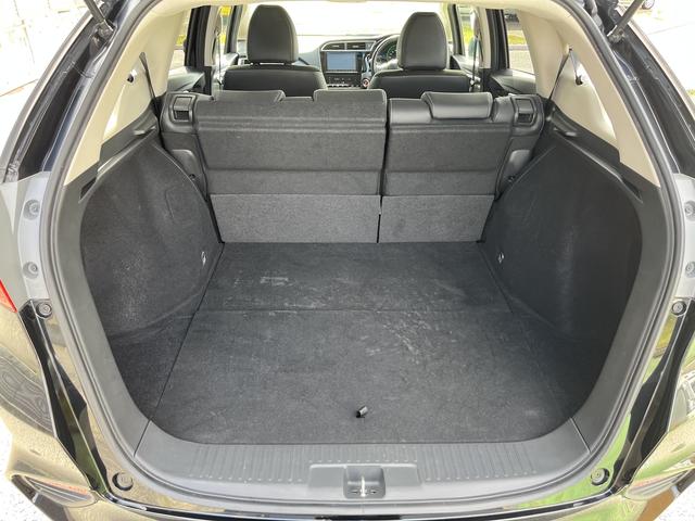 シャトル ハイブリッドX 純正SDナビ☆DVD再生可☆Bluetoothオーディオ☆バックカメラ☆パドルシフト☆LEDヘッドライト☆オートライト☆横滑り防止☆シティブレーキ☆ハーフレザー調シート☆ISOFIX対応☆(15枚目)