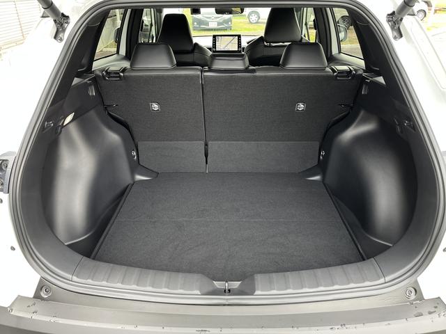 カローラクロス ハイブリッド Z DVD再生可☆ETC2.0☆プリクラッシュセーフティ☆フルセグTV☆パーキングセンサー☆車線逸脱警報☆LEDヘッドライト☆Wシートヒーター☆D席パワーシート☆オートハイビーム☆ハーフレザー調シート☆(15枚目)