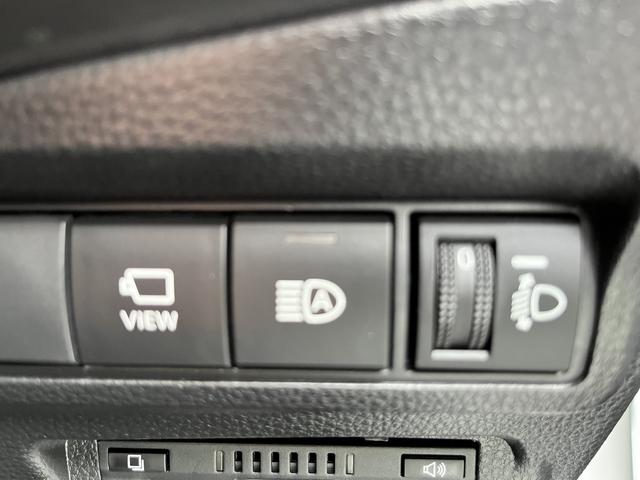 カローラクロス ハイブリッド Z DVD再生可☆ETC2.0☆プリクラッシュセーフティ☆フルセグTV☆パーキングセンサー☆車線逸脱警報☆LEDヘッドライト☆Wシートヒーター☆D席パワーシート☆オートハイビーム☆ハーフレザー調シート☆(28枚目)