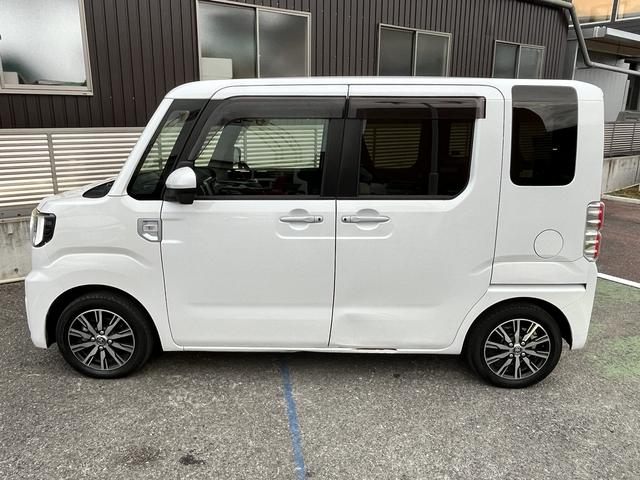 TOYOTA PIXIS MEGA G TURBO SA III