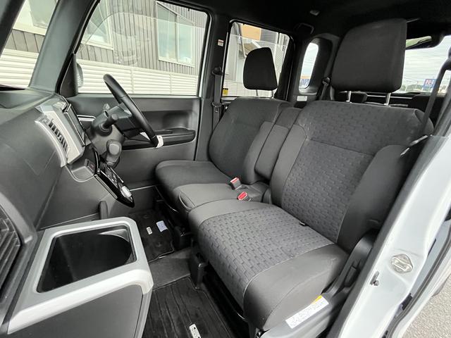 TOYOTA PIXIS MEGA G TURBO SA III