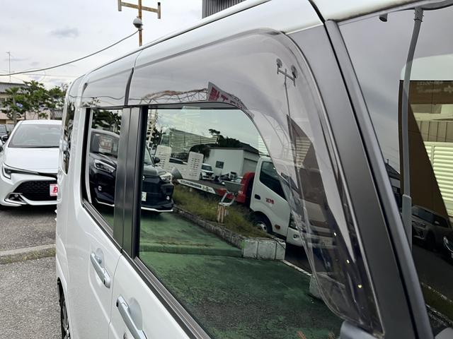 TOYOTA PIXIS MEGA G TURBO SA III
