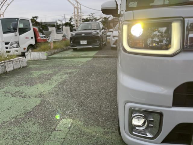 TOYOTA PIXIS MEGA G TURBO SA III