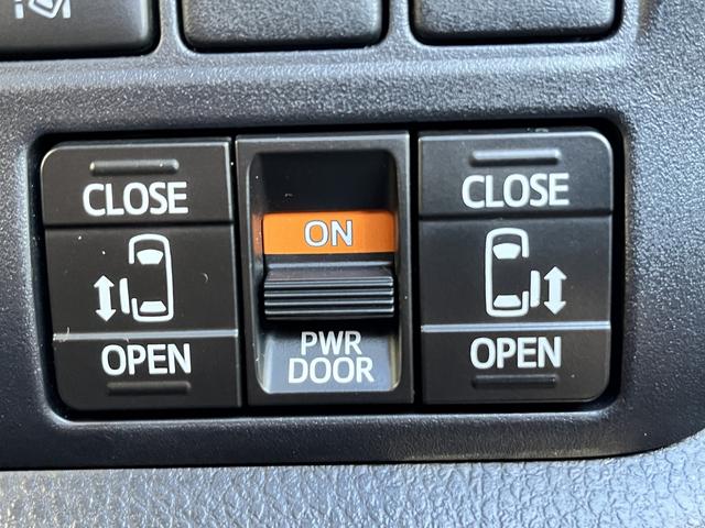 ノア Ｓｉ　ダブルバイビーＩＩＩ　純正ＳＤナビ☆フルセグＴＶ☆ＬＥＤヘッドライト☆オートライト☆Ｂｌｕｅｔｏｏｔｈオーディオ☆前後ドラレコ☆車線逸脱警報☆クリアランスソナー☆ハーフレザー調シート☆ＩＳＯＦＩＸ対応☆オートハイビーム☆（30枚目）