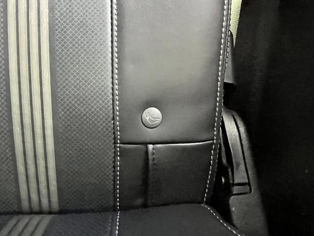 N-BOXスラッシュ G・Lインテリアカラーパッケージ 社外SDナビ☆フルセグTV☆Bluetoothオーディオ☆バックカメラ☆DVD再生可☆Wシートヒーター☆HIDヘッドライト☆オートライト☆横滑り防止☆電動パーキングブレーキ☆USBポート×2☆(13枚目)