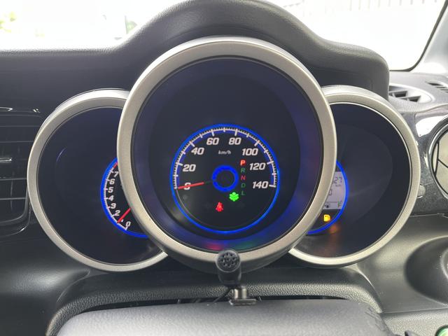 N-BOXスラッシュ G・Lインテリアカラーパッケージ 社外SDナビ☆フルセグTV☆Bluetoothオーディオ☆バックカメラ☆DVD再生可☆Wシートヒーター☆HIDヘッドライト☆オートライト☆横滑り防止☆電動パーキングブレーキ☆USBポート×2☆(17枚目)