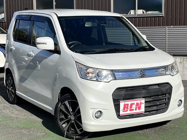 ワゴンRスティングレー T HIDヘッドライト☆オートライト☆横滑り防止☆フォグランプ☆アームレスト☆アイドリングストップ☆バックカメラ☆Wライト付バニティミラー☆ISOFIX対応☆RBS☆チルトステアリング☆シートリフター☆(2枚目)