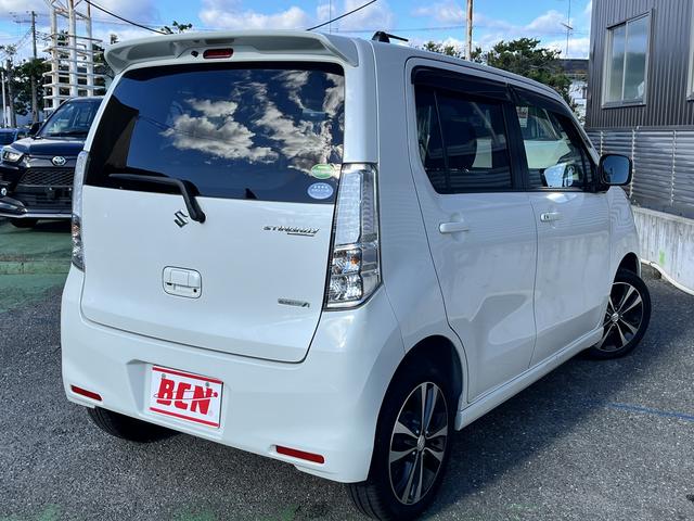 ワゴンRスティングレー T HIDヘッドライト☆オートライト☆横滑り防止☆フォグランプ☆アームレスト☆アイドリングストップ☆バックカメラ☆Wライト付バニティミラー☆ISOFIX対応☆RBS☆チルトステアリング☆シートリフター☆(6枚目)