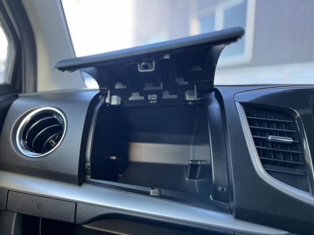 ワゴンRスティングレー T HIDヘッドライト☆オートライト☆横滑り防止☆フォグランプ☆アームレスト☆アイドリングストップ☆バックカメラ☆Wライト付バニティミラー☆ISOFIX対応☆RBS☆チルトステアリング☆シートリフター☆(25枚目)