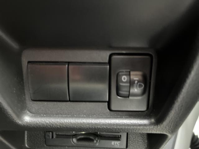 スペーシア ハイブリッドＸ　社外メモリーナビ☆バックカメラ☆Ｂｌｕｅｔｏｏｔｈオーディオ☆Ｗシートヒーター☆ＬＥＤヘッドライト☆車線逸脱警報☆横滑り防止☆アイドリングストップ☆オットマン☆オートライト☆サーキュレーター☆（28枚目）