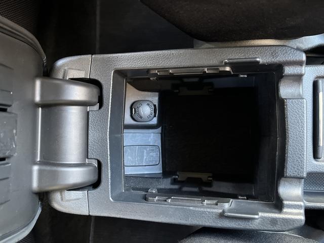 レヴォーグ 1.6GT-Sアイサイト 純正メモリーナビ☆バックカメラ☆フルセグTV☆Bluetoothオーディオ☆DVD再生可☆横滑り防止☆ハンズフリー通話☆アイサイト☆車線逸脱警報☆プッシュスタート☆LEDヘッドライト☆オートライト☆(26枚目)