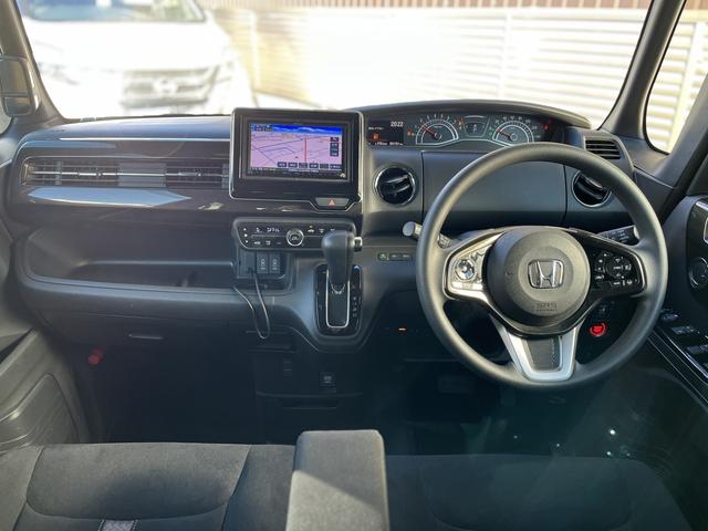 Ｎ－ＢＯＸカスタム Ｇ・Ｌホンダセンシング　Ｂｌｕｅｔｏｏｔｈオーディオ☆ワンセグＴＶ☆バックカメラ☆ＤＶＤ再生可☆横滑り防止☆車線逸脱警報☆先行車発進アラーム☆レーンキープアシスト☆ＬＥＤヘッドライト☆フォグランプ☆アームレスト☆（16枚目）