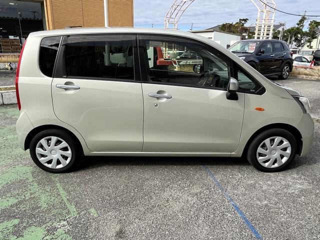 ムーヴ Ｌ　ＳＡ　純正ＣＤデッキ☆ＥＴＣ☆ＥＣＯＩＤＬＥ☆横滑り防止☆スマートアシスト☆バニティミラー☆ＩＳＯＦＩＸ対応☆シートリフター☆キー×３☆ライトレベライザー☆（4枚目）