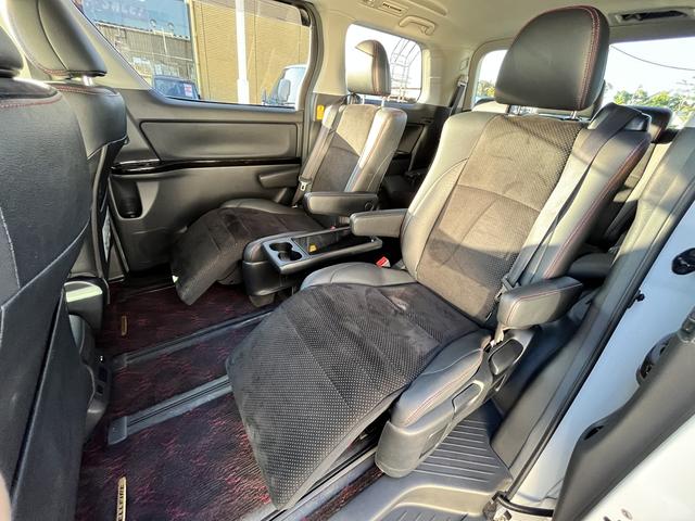 ヴェルファイア 2.4Z ゴールデンアイズII 純正SDナビ☆フルセグTV☆Bluetoothオーディオ☆DVD再生可☆バックカメラ☆HIDヘッドライト☆オートライト☆コーナーセンサー☆前後ドラレコ☆ハーフレザー調シート☆ISOFIX対応☆(12枚目)