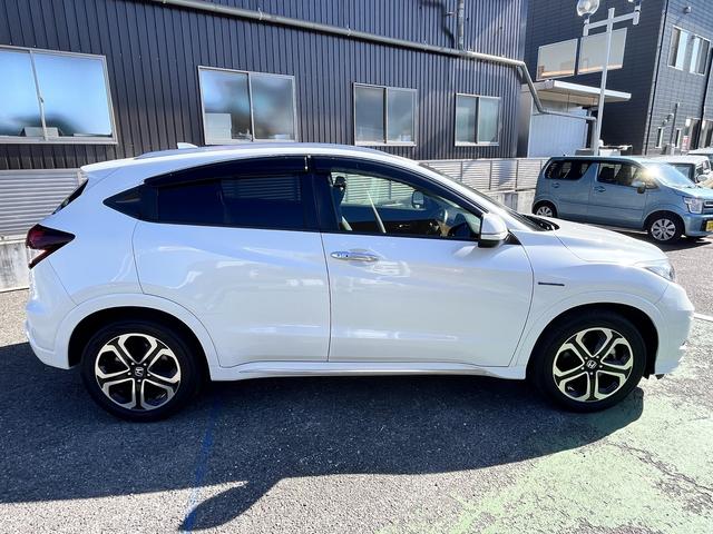 ヴェゼル ハイブリッドZ・ホンダセンシング 純正メモリーナビ☆フルセグTV☆Bluetoothオーディオ☆DVD再生可☆バックカメラ☆LEDヘッドライト☆オートライト☆フォグランプ☆パドルシフト☆シティブレーキシステム☆車線逸脱警報☆(4枚目)