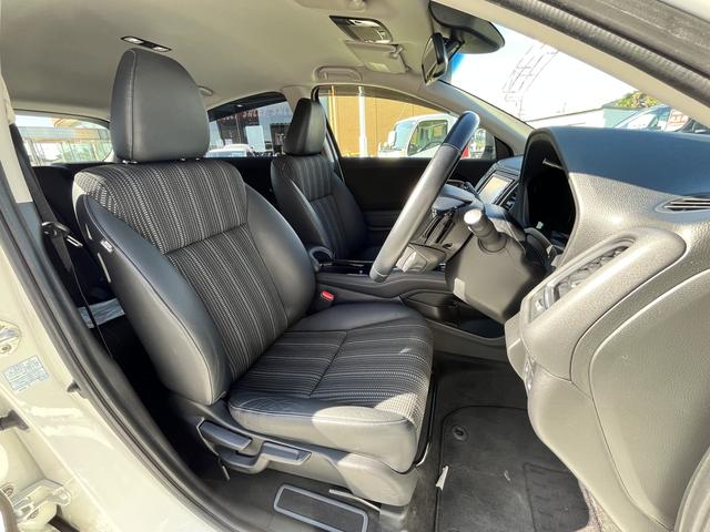 ヴェゼル ハイブリッドZ・ホンダセンシング 純正メモリーナビ☆フルセグTV☆Bluetoothオーディオ☆DVD再生可☆バックカメラ☆LEDヘッドライト☆オートライト☆フォグランプ☆パドルシフト☆シティブレーキシステム☆車線逸脱警報☆(8枚目)