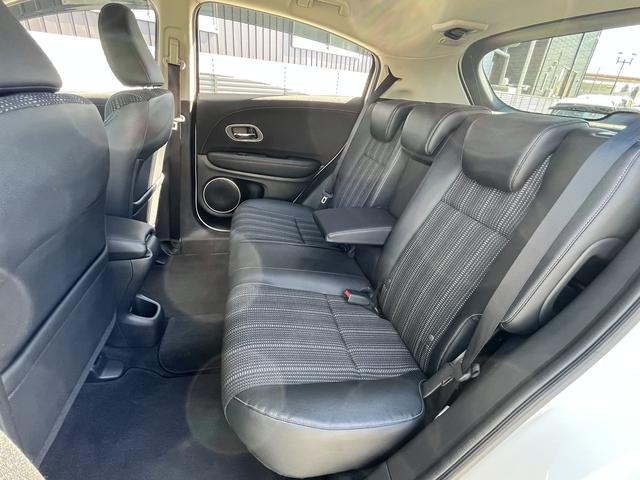 ヴェゼル ハイブリッドZ・ホンダセンシング 純正メモリーナビ☆フルセグTV☆Bluetoothオーディオ☆DVD再生可☆バックカメラ☆LEDヘッドライト☆オートライト☆フォグランプ☆パドルシフト☆シティブレーキシステム☆車線逸脱警報☆(11枚目)