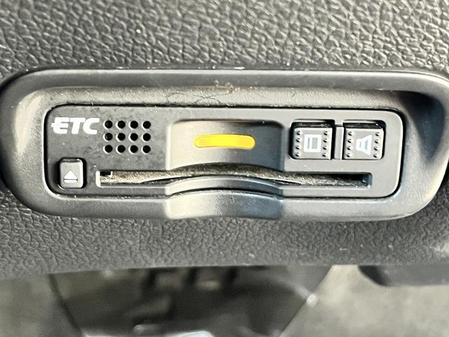 ヴェゼル ハイブリッドZ・ホンダセンシング 純正メモリーナビ☆フルセグTV☆Bluetoothオーディオ☆DVD再生可☆バックカメラ☆LEDヘッドライト☆オートライト☆フォグランプ☆パドルシフト☆シティブレーキシステム☆車線逸脱警報☆(28枚目)