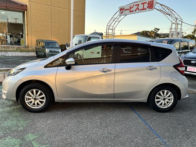 ノート Ｘ　社外ＳＤナビ☆フルセグＴＶ☆ＤＶＤ再生可☆Ｂｌｕｅｔｏｏｔｈオーディオ☆バックカメラ☆アイドリングストップ☆横滑り防止☆パーキングセンサー☆シートリフター☆ＩＳＯＦＩＸ対応☆ナビ連動ドラレコ☆（5枚目）