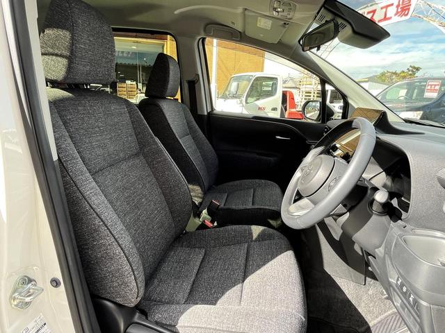 シエンタ Z 純正メモリーナビ☆フルセグTV☆Bluetoothオーディオ☆トヨタセーフティセンス☆オートハイビーム☆LEDヘッドライト☆Wシートヒーター☆車線逸脱警報☆クリアランスソナー☆ISOFIX対応☆(12枚目)