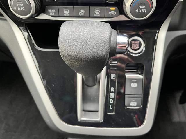 ご好評につき、お得なパック販売を継続中♪全国保証・定期点検・次回車検の基本料金・登録費用・車庫証明・希望ナンバー・ロードサービス等♪大切なおクルマを末永くお乗り頂けます♪（遠隔地を除く）