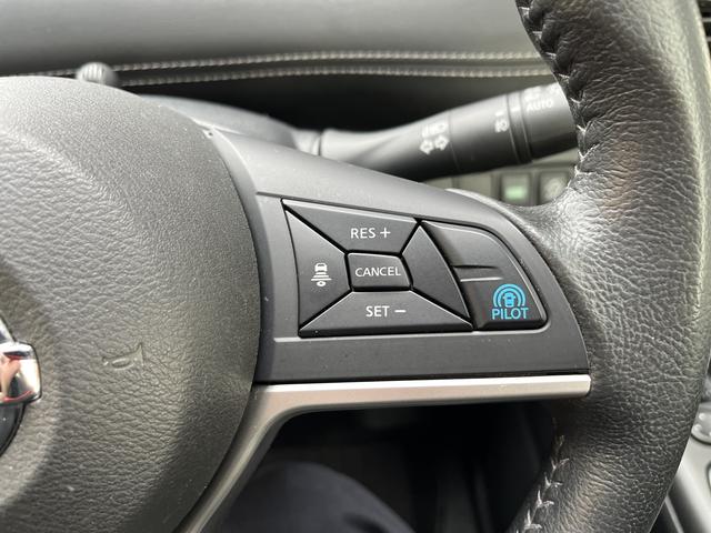 内装は室内清掃後の納車となります♪♪　外装ももちろん洗車後の納車となります！！　プロスタッフがまごころ込めて仕上げます！！