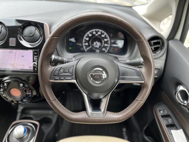 ノート e-パワー メダリスト 純正SDナビ☆フルセグTV☆DVD再生☆Bluetoothオーディオ☆ステリモ☆アラウンドビューカメラ☆エマージェンシーブレーキ☆車線逸脱アラーム☆横滑り防止☆LEDヘッドライト☆フォグランプ☆(14枚目)