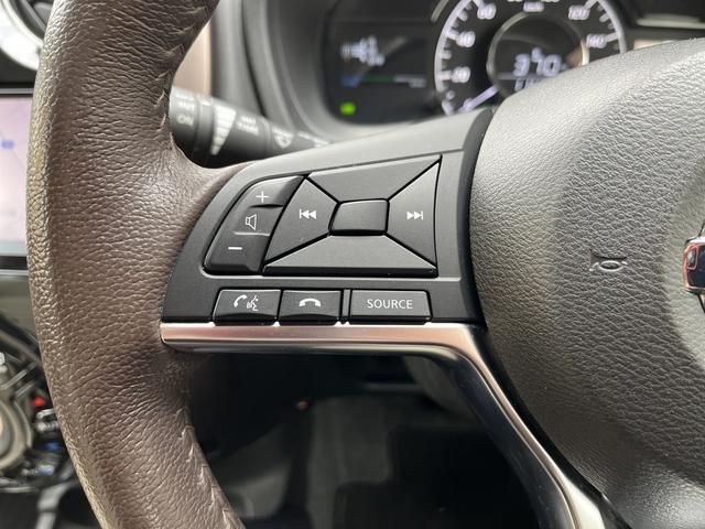 ノート e-パワー メダリスト 純正SDナビ☆フルセグTV☆DVD再生☆Bluetoothオーディオ☆ステリモ☆アラウンドビューカメラ☆エマージェンシーブレーキ☆車線逸脱アラーム☆横滑り防止☆LEDヘッドライト☆フォグランプ☆(16枚目)