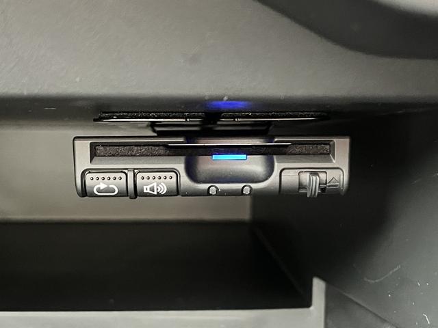 ノート e-パワー メダリスト 純正SDナビ☆フルセグTV☆DVD再生☆Bluetoothオーディオ☆ステリモ☆アラウンドビューカメラ☆エマージェンシーブレーキ☆車線逸脱アラーム☆横滑り防止☆LEDヘッドライト☆フォグランプ☆(22枚目)