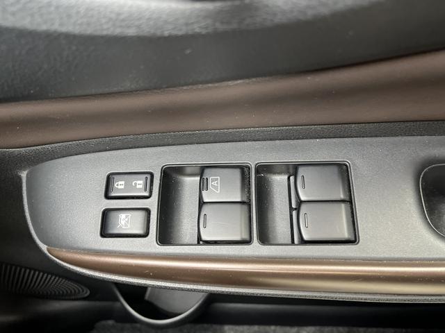 ノート e-パワー メダリスト 純正SDナビ☆フルセグTV☆DVD再生☆Bluetoothオーディオ☆ステリモ☆アラウンドビューカメラ☆エマージェンシーブレーキ☆車線逸脱アラーム☆横滑り防止☆LEDヘッドライト☆フォグランプ☆(24枚目)