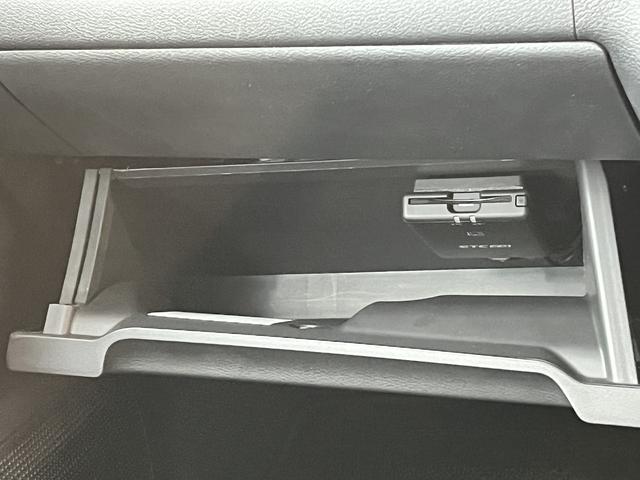 デイズ ハイウェイスター Gターボ 純正9インチナビ☆フルセグTV☆BlueTooth☆ステアリングリモコン☆アラウンドビューモニター☆LEDヘッドライト☆横滑り防止☆斜線逸脱アラーム☆先行車発信アラーム☆フォグランプ☆ISOFIX☆(26枚目)