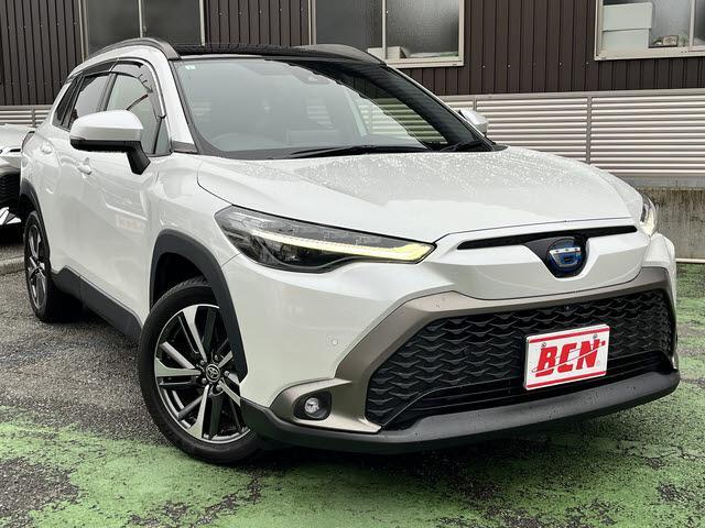 カローラクロス ハイブリッド　Ｚ　純正ディスプレイオーディオナビ☆全方位カメラ☆Ｂｌｕｅｔｏｏｔｈオーディオ☆ステリモ☆シートヒーター☆ステアリングヒーター☆追従型クルコン☆パーキングセンサー☆プリクラッシュセーフティ☆ＥＴＣ２．０☆（5枚目）