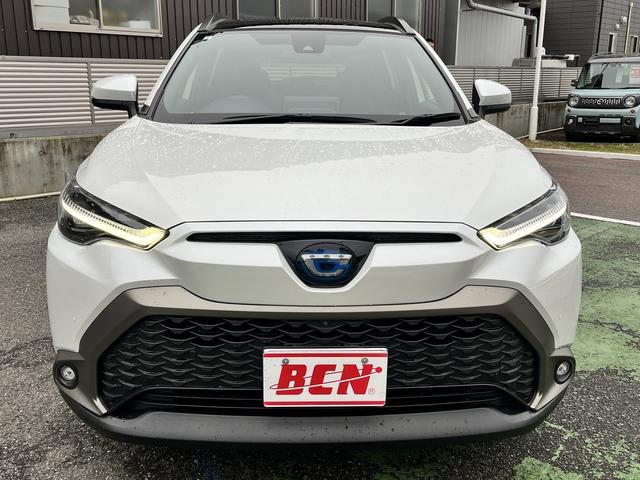 カローラクロス ハイブリッド　Ｚ　純正ディスプレイオーディオナビ☆全方位カメラ☆Ｂｌｕｅｔｏｏｔｈオーディオ☆ステリモ☆シートヒーター☆ステアリングヒーター☆追従型クルコン☆パーキングセンサー☆プリクラッシュセーフティ☆ＥＴＣ２．０☆（8枚目）