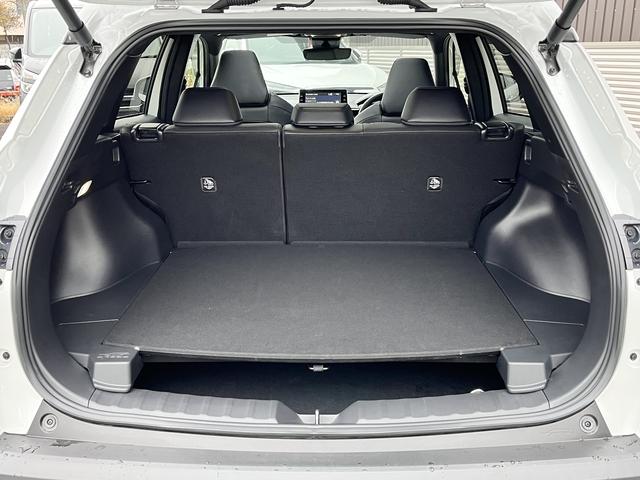 カローラクロス ハイブリッド　Ｚ　純正ディスプレイオーディオナビ☆全方位カメラ☆Ｂｌｕｅｔｏｏｔｈオーディオ☆ステリモ☆シートヒーター☆ステアリングヒーター☆追従型クルコン☆パーキングセンサー☆プリクラッシュセーフティ☆ＥＴＣ２．０☆（14枚目）