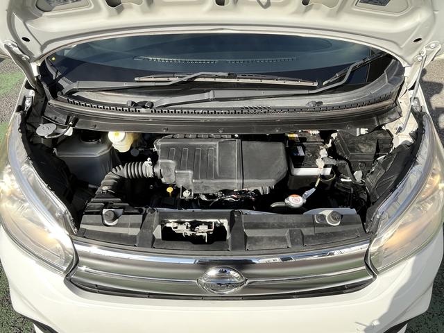 デイズ Ｘ　純正ＣＤデッキ☆アイドリングＳ☆エマージェンシーブレーキ☆キーフリー☆プッシュスタート☆横滑り防止☆アラウンドビューカメラ☆タッチペネルエアコン☆コンビニフック☆シートリフター☆アームレスト☆（33枚目）