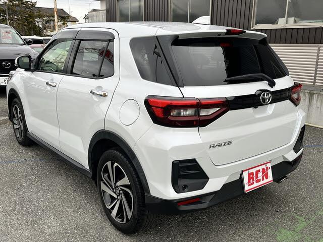 ライズ Ｚ　純正ディスプレイオーディオ☆ＢｌｕｅＴｏｏｔｈオーディオ☆ＡｐｐｌｅＣａｒＰｌａｙ☆全方位カメラ☆Ｗシートヒーター☆プリクラッシュセーフティー☆追従型クルーズコントロール☆横滑り防止☆ＬＥＤフォグ☆（3枚目）