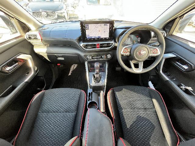 ライズ Ｚ　純正ＳＤナビ☆フルセグ☆Ｂｌｕｅｔｏｏｔｈ☆ＤＶＤ再生☆バックカメラ☆ステリモ☆Ｗシートヒーター☆追従型クルコン☆プリクラッシュセーフティー☆パーキングセンサー☆車線逸脱アラーム☆ＬＥＤライト☆ＥＴＣ（3枚目）